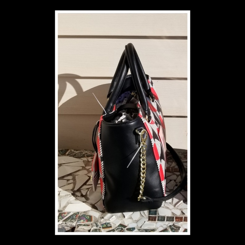 💋Betsey Johnson Large Aztec Lips Bag - Picture 3 of 7